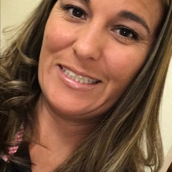 Meet your Posher, Jessica - Picture 1 of 1